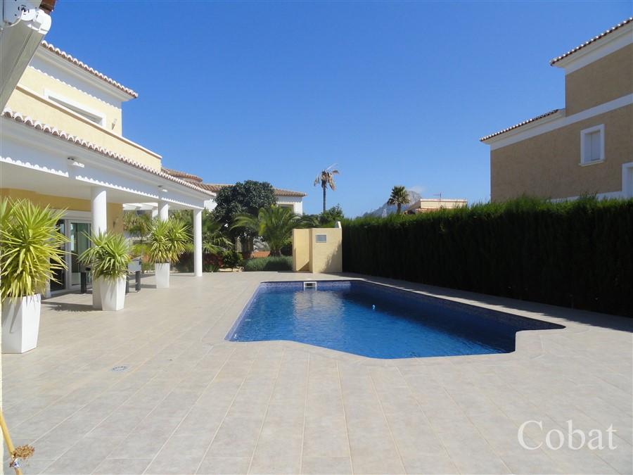 Villa For Sale in Calpe - 995,000€ - Photo 2