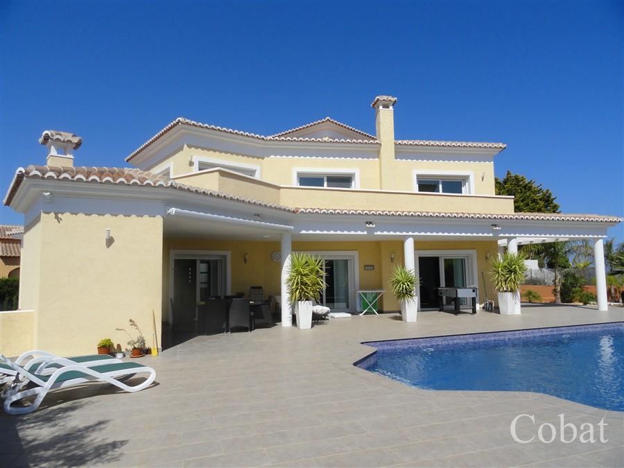 Villa For Sale in Calpe - 995,000€ - Photo 1
