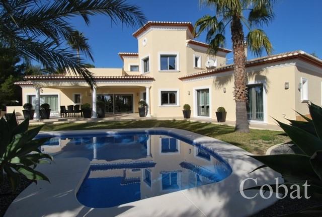 Villa For Sale in Benissa - 1,350,000€ - Photo 1