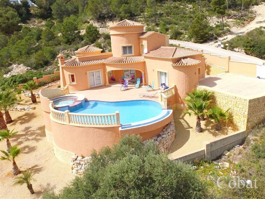Villa For Sale in Javea - 750,000€ - Photo 1