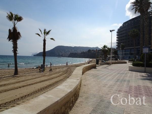Apartment For Sale in Calpe - 475,000€ - Photo 2