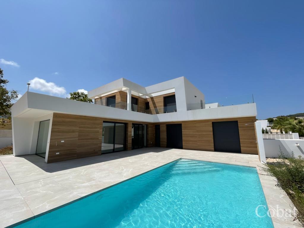 Villa For Sale in Calpe - 1,125,000€ - Photo 1
