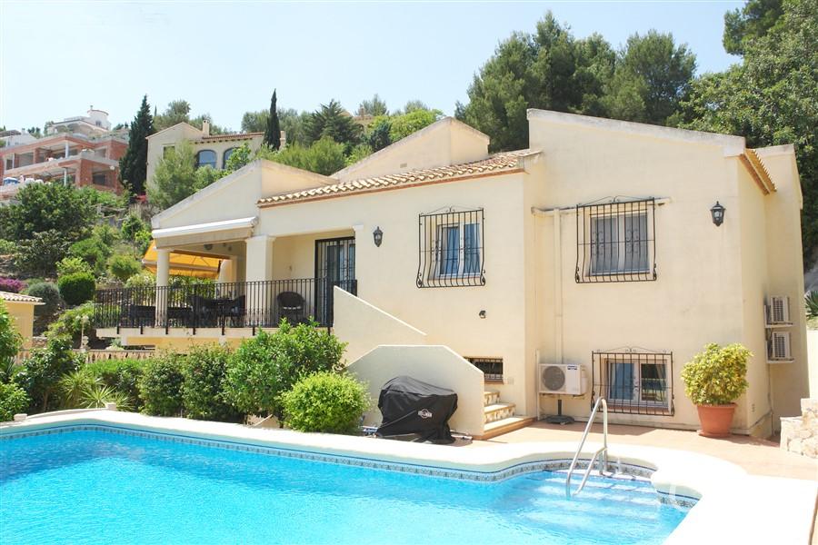 Villa For Sale in Denia - 580,000€ - Photo 1