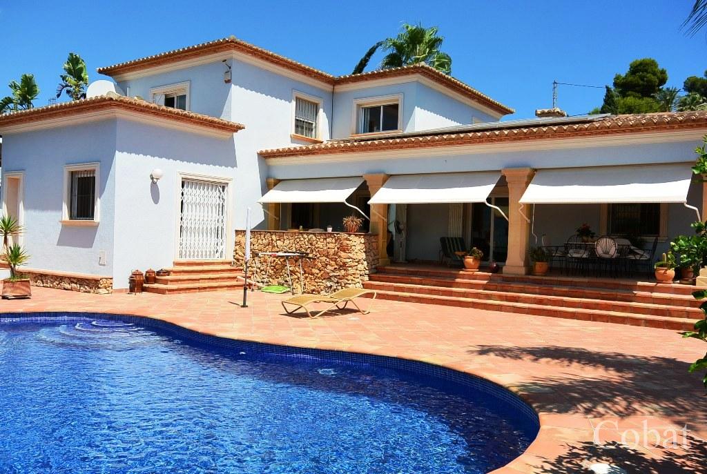 Villa For Sale in Benissa - 1,150,000€ - Photo 1