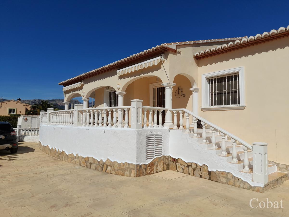 Villa For Sale in Calpe - 465,000€ - Photo 1