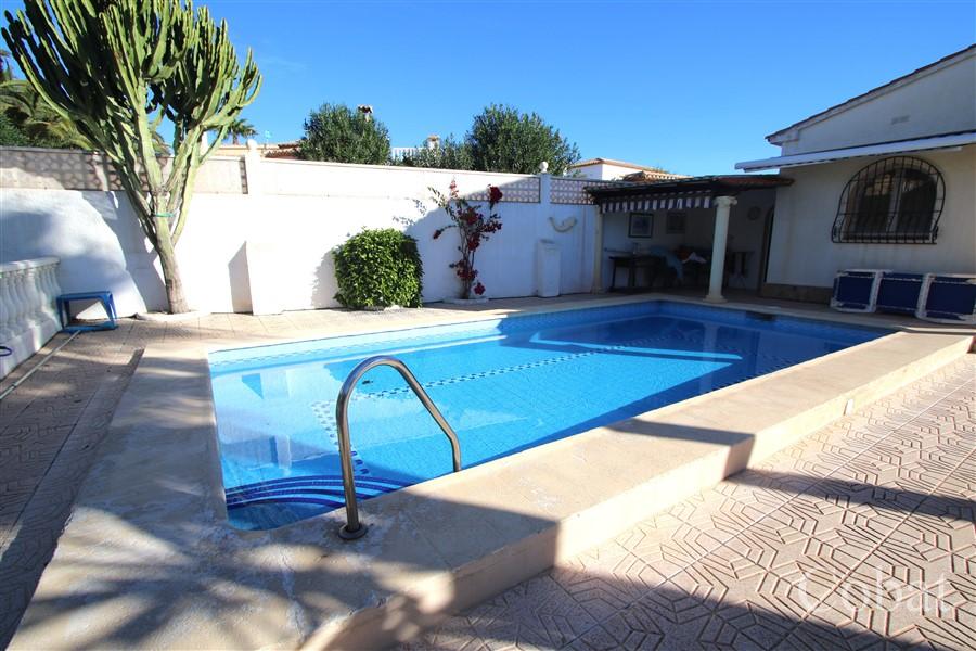 Villa For Sale in Calpe - 439,500€ - Photo 1