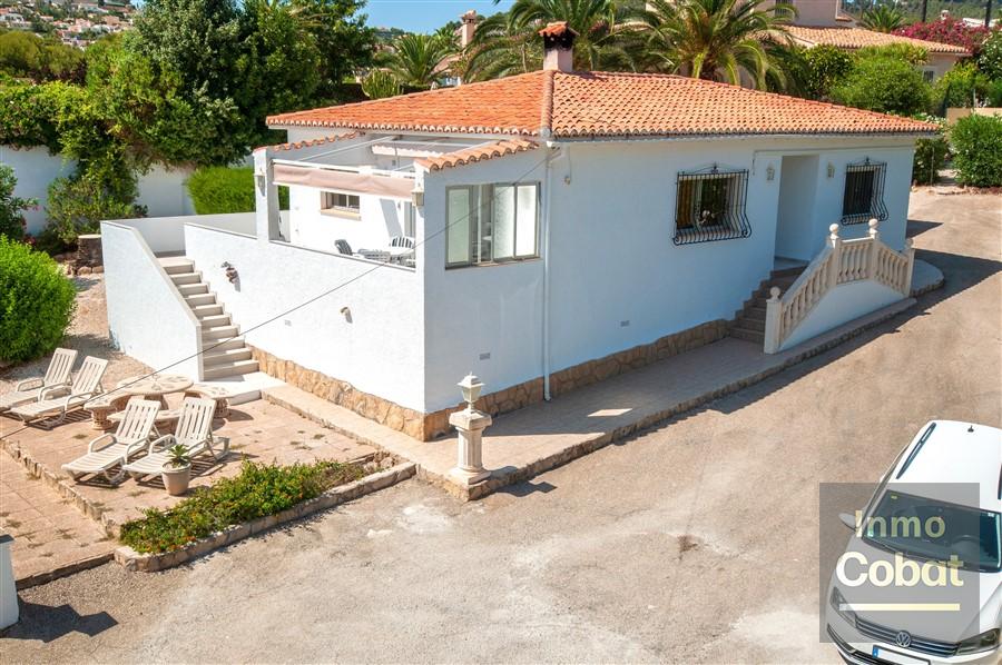 Villa For Sale in Calpe - 399,000€ - Photo 1