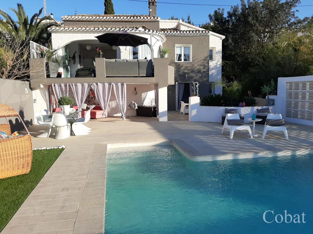 Villa For Sale in Orba - 450,000€ - Photo 1
