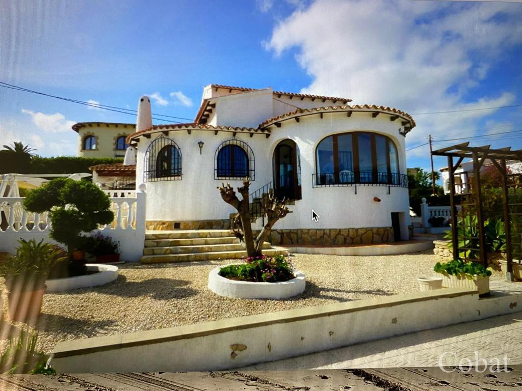 Villa For Sale in Calpe - 499,000€ - Photo 1
