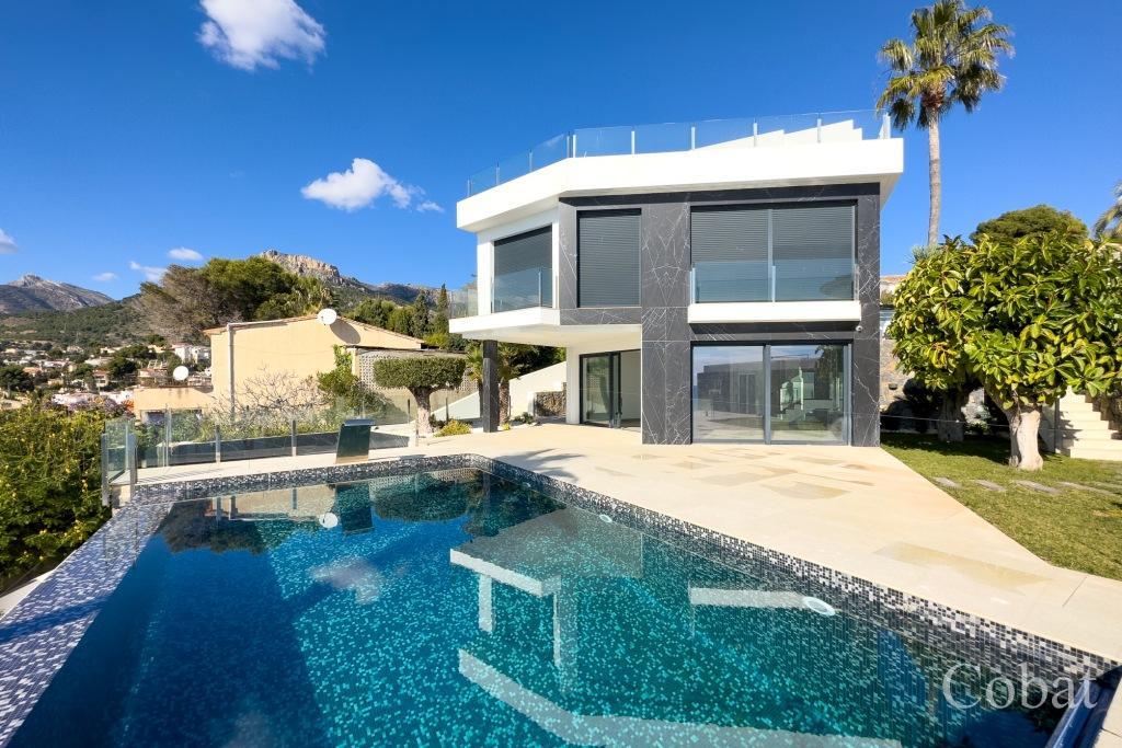 Villa For Sale in Calpe - 2,850,000€ - Photo 1