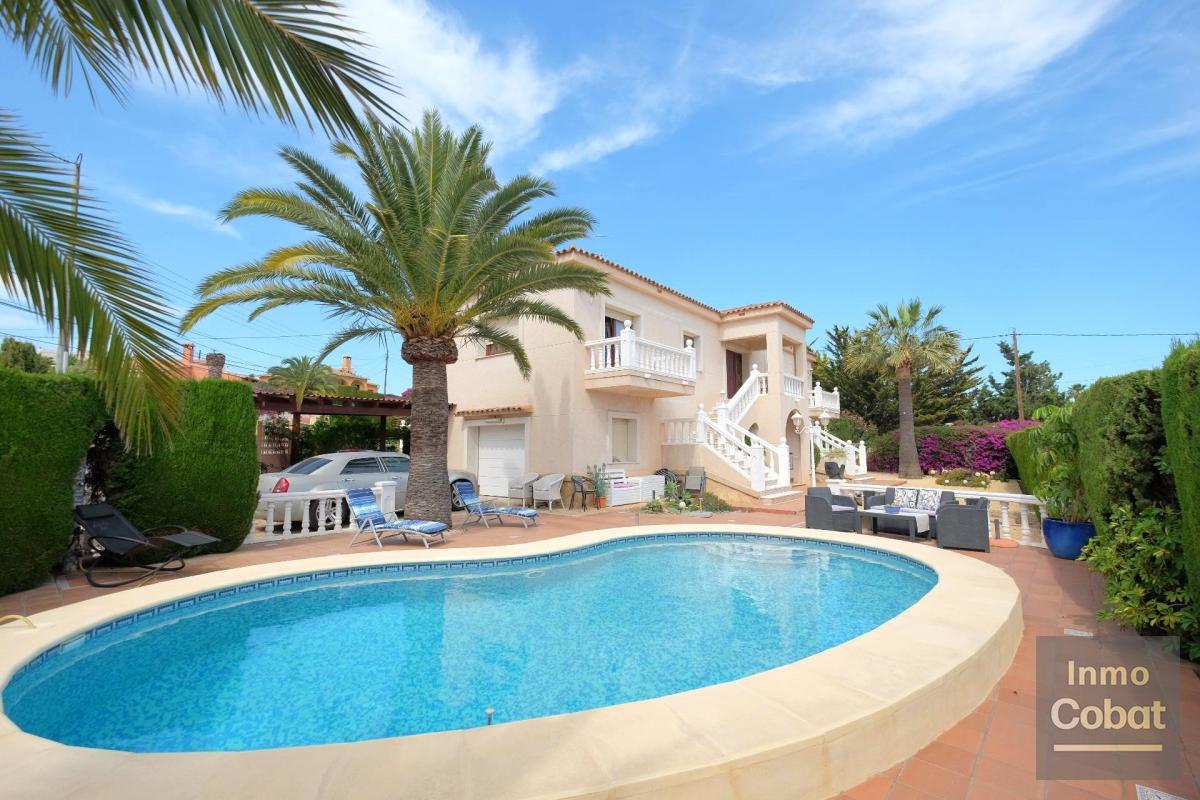 Villa For Sale in Calpe - 650,000€ - Photo 1
