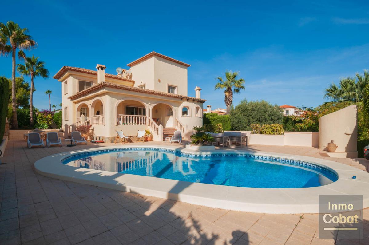 Villa For Sale in Calpe - 780,000€ - Photo 1