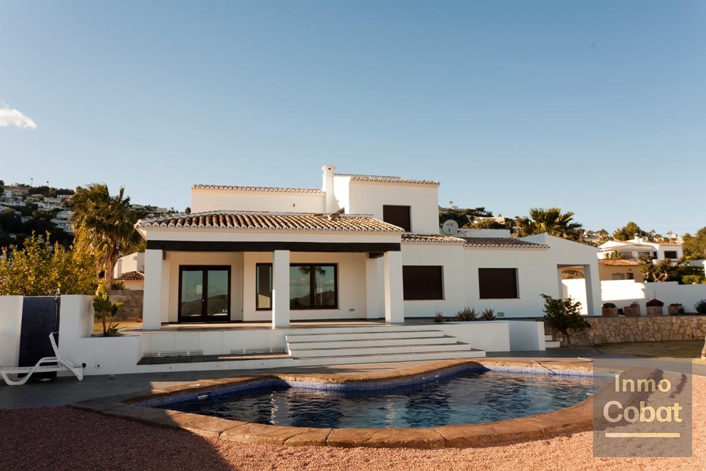 Luxury Villa For Sale in Moraira - 1,400,000€ - Photo 1